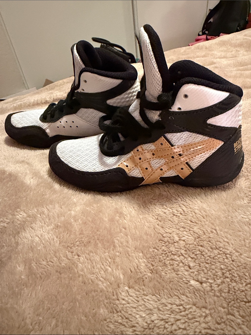 Asics Kids White Black and Gold High-Top Wrestling Sneakers